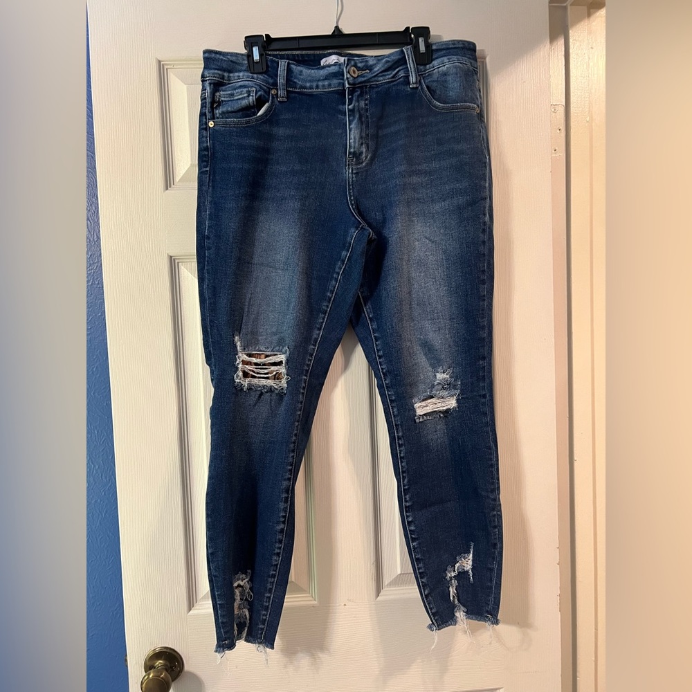 Kancan Distressed Blue Jeans for Women
